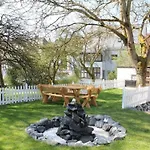 Modernes In By Interhome