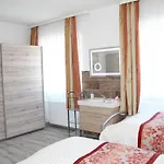 בית נופש Modernes In By Interhome