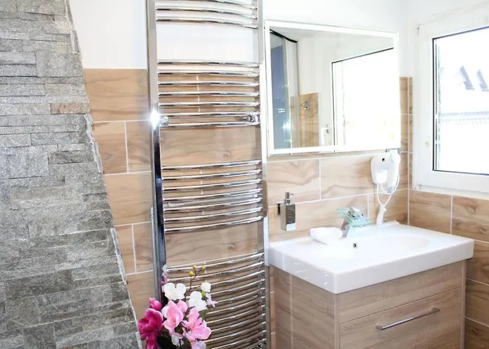 Modernes In By Interhome