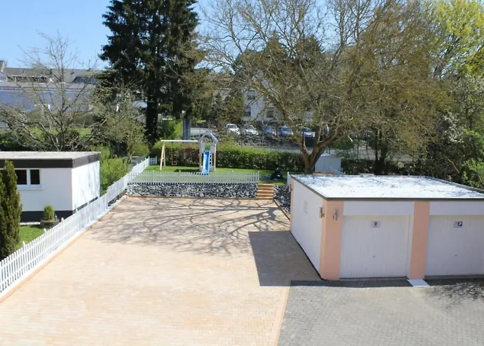 Modernes In By Interhome